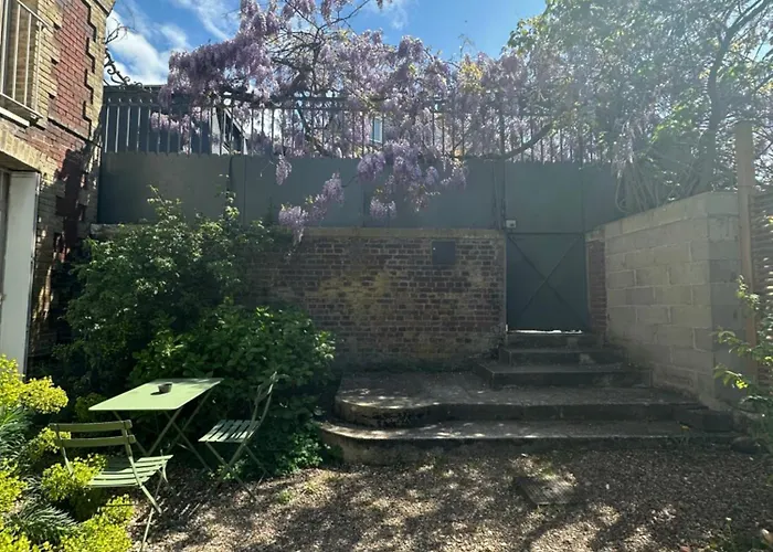 La Convivium Guest house